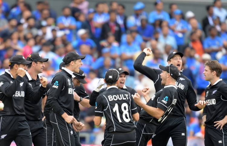 އިންޑިއާ ކަޓުވާލައި ނިއު ޒީލެންޑް ފައިނަލަށް