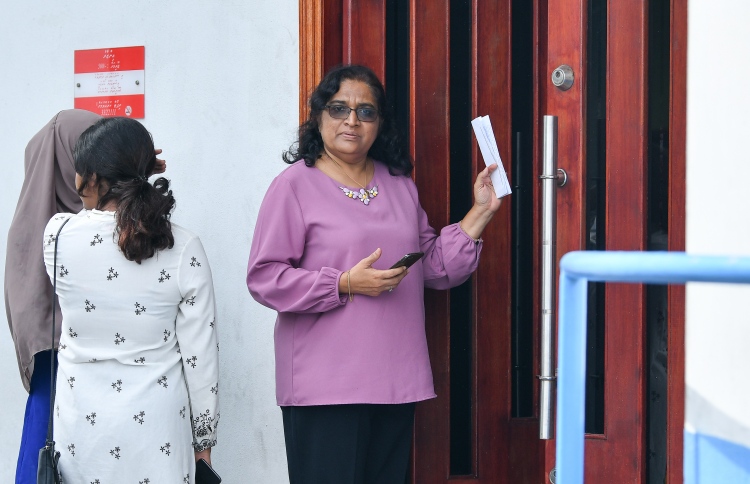 އާޒިމާއާ ދެކޮޅު ނޯޓްގައި އެކައުންޓް ނަންބަރު ނުބައި!