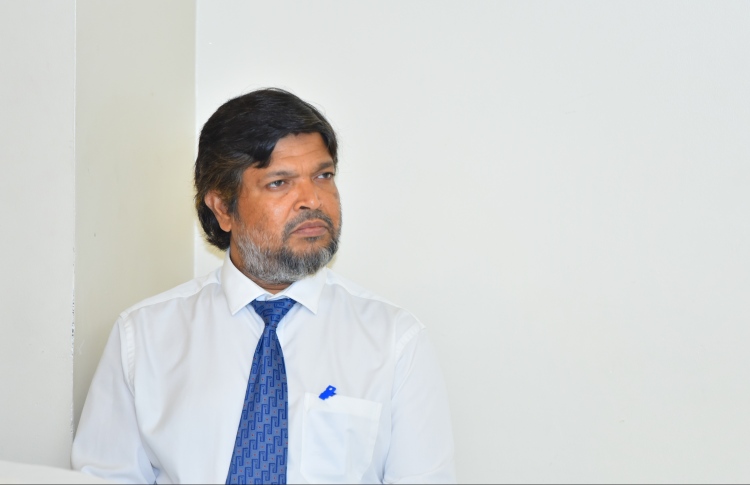 ކަސްޓަމްސްގެ ވެރިޔާ ނުއުމާން އަވަހާރަވެއްޖެ