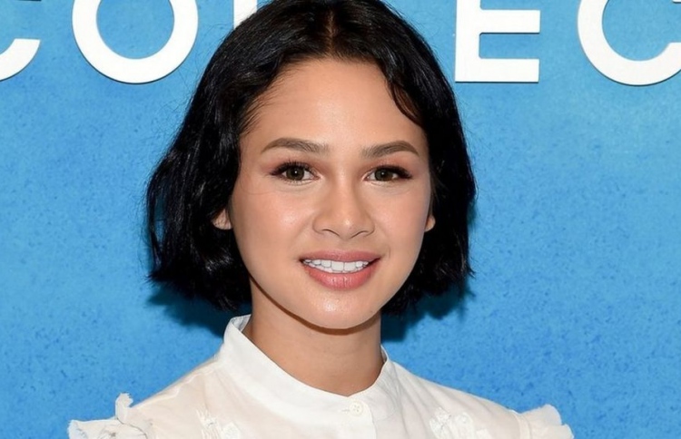 އަނގަމަތީގައި ޓޭޕް އަޅައިގެން ނިދާ ލަވަކިޔުންތެރިއެއް