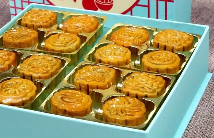 ހޮންކޮންގު މުޒާހަރާ އަށް ހިތްވަރުދޭން ކޭކުގައި މެސެޖެއް