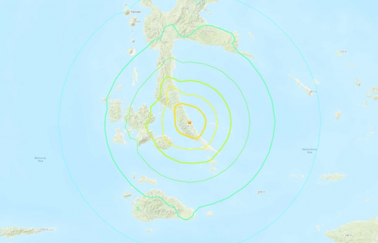 އިންޑޮނީޝިއާ އަށް ބާރުގަދަ ބިންހެލުމެއް އަތުވެއްޖެ