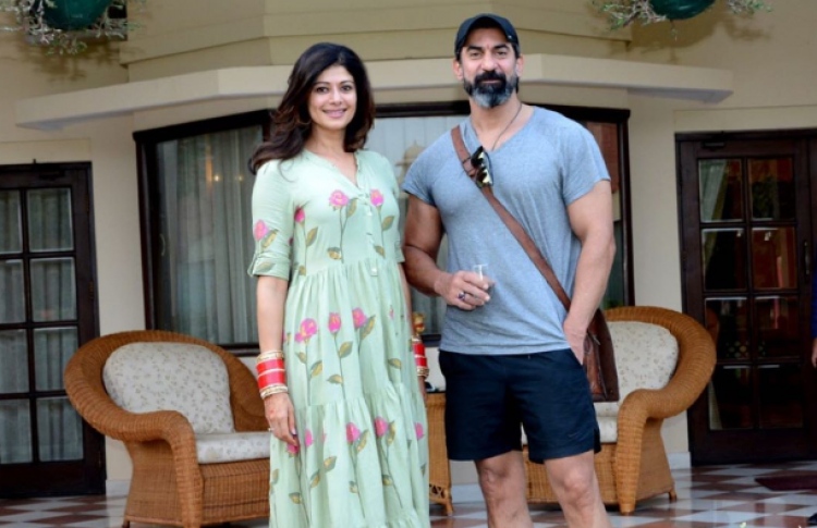 ޕޫޖާ އާއި ނަވާބް.