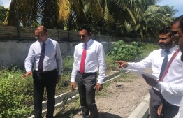 Vice President Faisal Naseem inspecting the progress of Fuvahmulah road project. PHOTO: MIHAARU