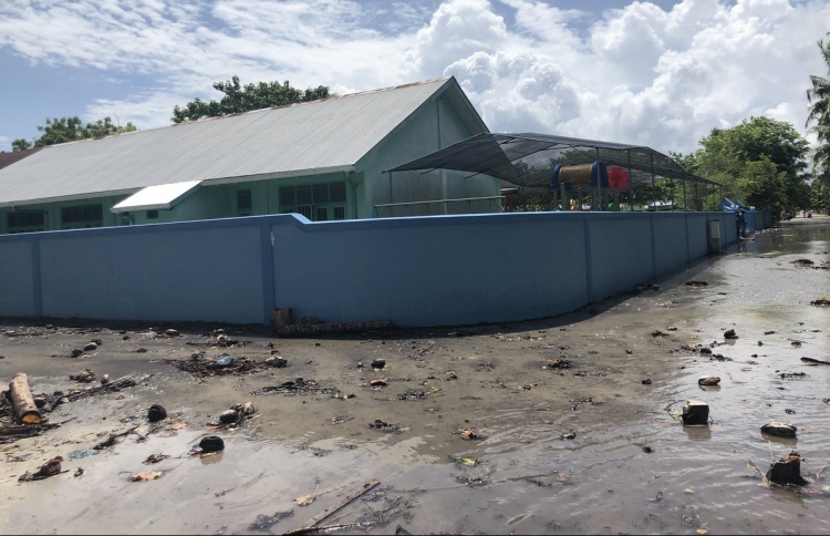 ކިނބިދުއަށް އުދަ އެރިލެއް ބޮޑުކަމުން ބިރުވެރިކަމެއް!