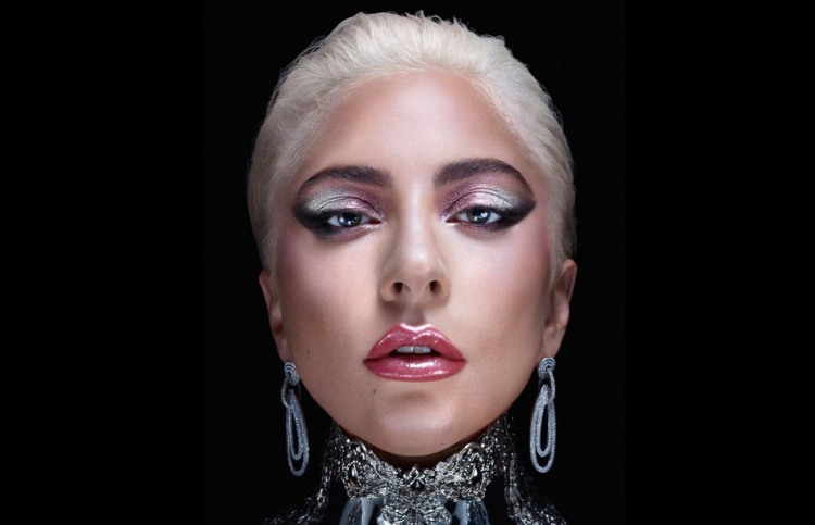 ލޭޑީ ގާގާގެ ބިއުޓީ ކަލެކްޝަން ޕްރި-އޯޑަރަށް