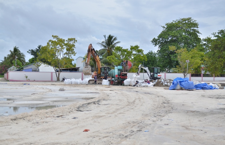 "ދެން އޮތީ އައްޑޫގެ ތަރައްގީގެ މަޝްރޫއުތައް އެކުލަވާލުން"