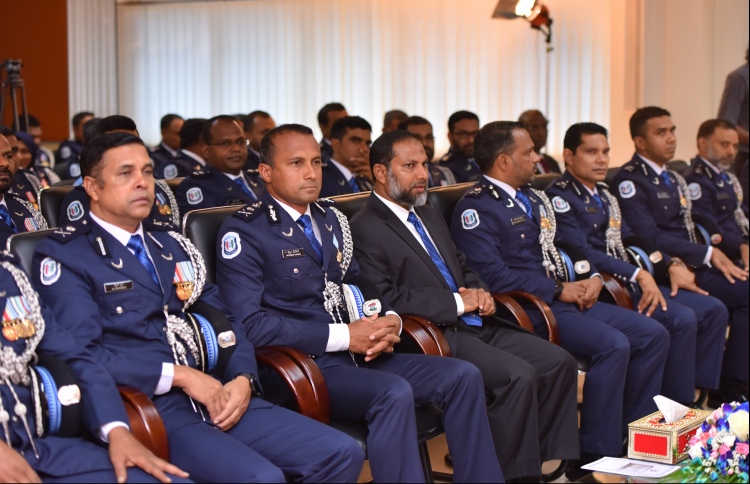 ފުލުހުންގެ ބިލް އެކުލަވާލައި، ރައީސް އޮފީހަށް