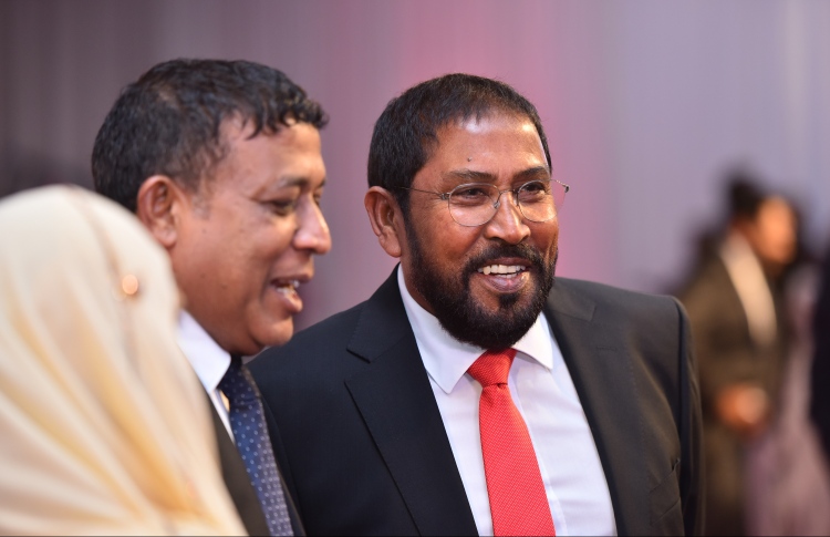 ސާވިސް ޗާޖަށް 10 ޕަސަންޓް ދޭން ދެކޮޅެއް ނޫން:ގާސިމް