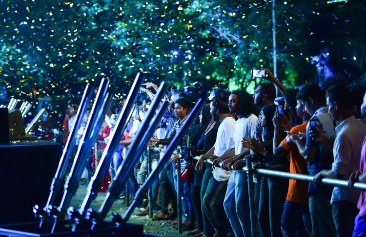 ފަންނާނުންގެ މިއުޒިކީ އީދު ޝޯ މި ފަހަރު އައްޑޫގައި