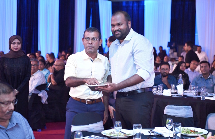 އަލީ ވަހީދު "ފުރުވާލުން": ނަޝީދު ހިމޭނުން!