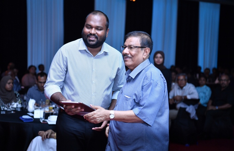 ޓޫރިޒަމްގެ އުންމީދީ ކުރިމަގެއް އެބައޮތް: އެމްޔޫ މަނިކު