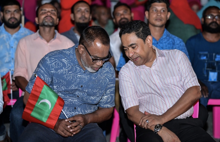 ދައުރުގެ މެދުތެރެއިން އިންތިޚާބެއް ބާއްވަންޖެހޭ:އިދިކޮޅު
