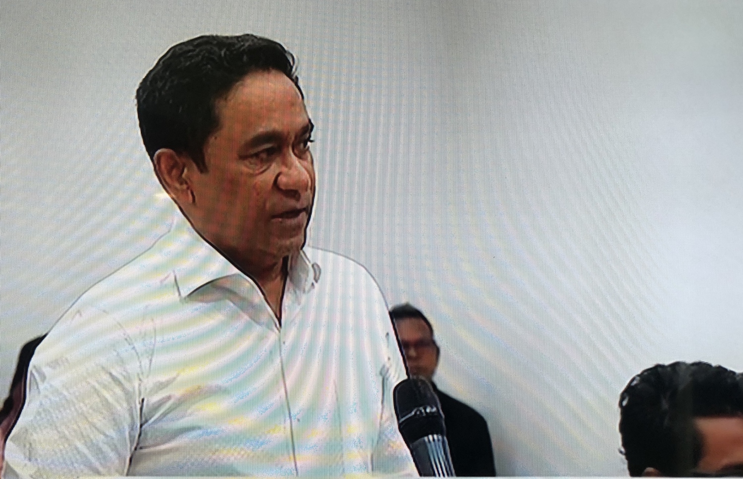 ކްރިމިނަލް ކޯޓުގައި އޮތް ޝަރީއަތުގެ އަޑުއެހުމެއްގައި ޔާމީން ވާހަކަފުޅު ދައްކަވަނީ.