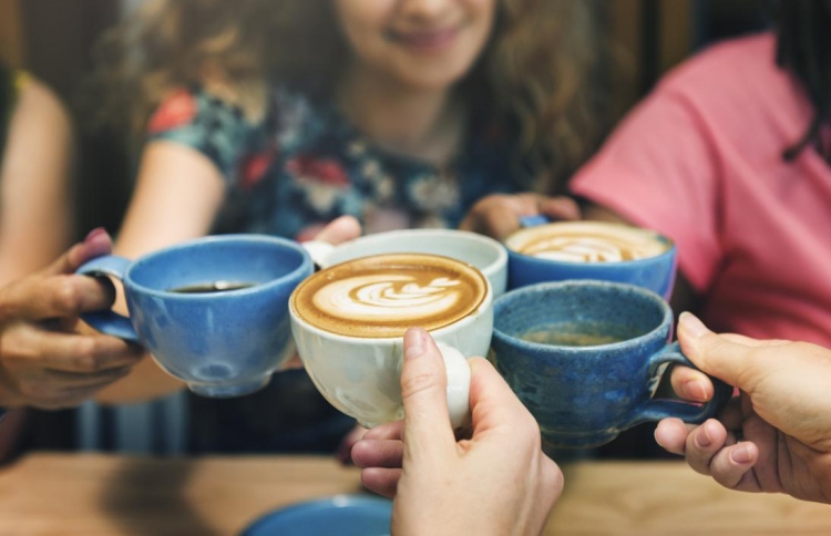 މިހާރު ބުނަނީ ރޭގަނޑު ކޮފީން ނިދަން އުނދަގޫނުވާކަމަށް