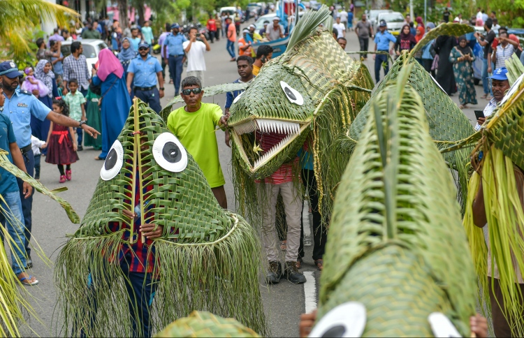 ބޮޑުއީދުގައި މާލޭގައި އުޅޭ މީހުންނަށް "ރަށު ބަންދެއް"