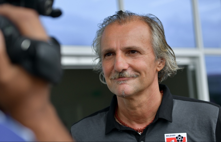 މިއީ ޒުވާން ކުޅުންތެރިންނަށް ފެށުމެއް: ކޯޗު