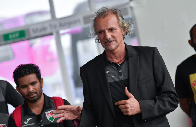 ހާލަތަށް ބަލާއިރު ނެގުނު ގައުމީ ސްކޮޑު ރަނގަޅު: ކޯޗު