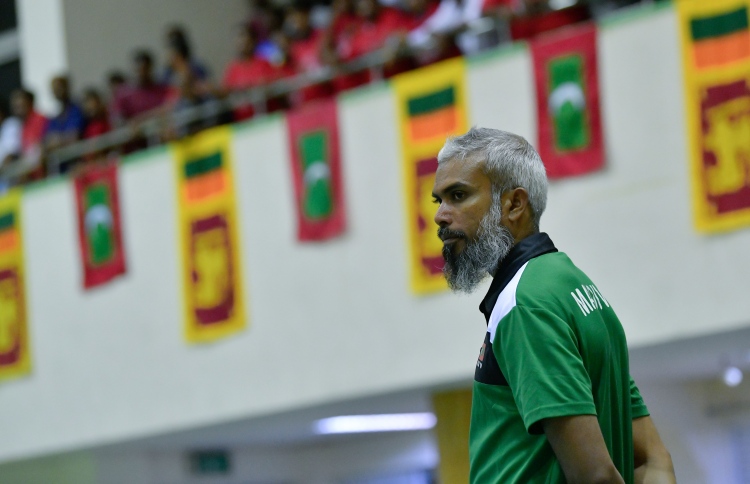 ވޮލީ ޓީމަށް ލިބުނު ސަޕޯޓުން ކޯޗަށް ހިތްހަމަޖެހުން