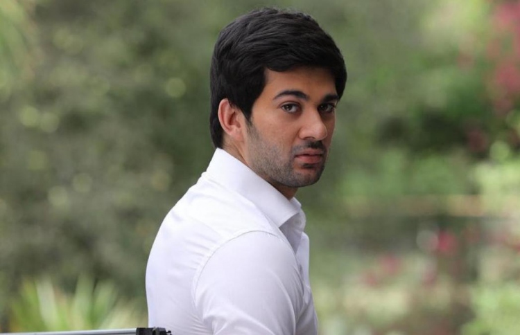 ސަނީގެ ދަރިފުޅަށް ދެވަނަ ފިލްމެއް