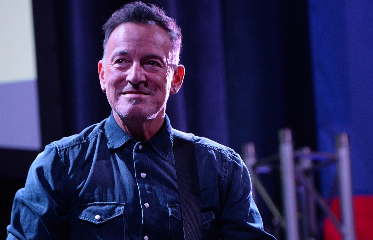 ބުރޫސް ސްޕްރިންގްސްޓީންގެ ޑޮކިއުމަންޓަރީ ސްކްރީނަށް