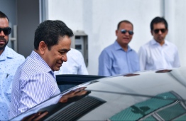 Former President Abdulla Yameen Abdul Gayoom leaves the Criminal Court after a hearing. The verdict on the ex-President's money laundering case is scheduled to be delivered on November 28. PHOTO: HUSSAIN WAHEED/ MIHAARU