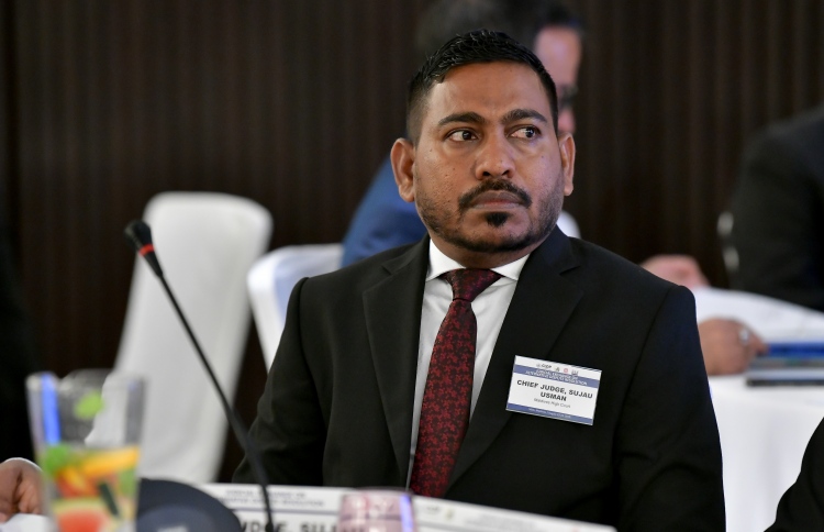 އިސް ފަނޑިޔާރަށް އިންޒާރުދިން މައްސަލަ ކުށްވެރިކޮށްފި