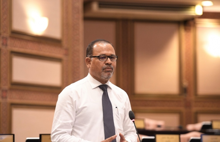 ޖުޑިޝަރީ އަށް އެންމެން ނުފޫޒު ފޯރުވާ: އާދަމް ޝަރީފް