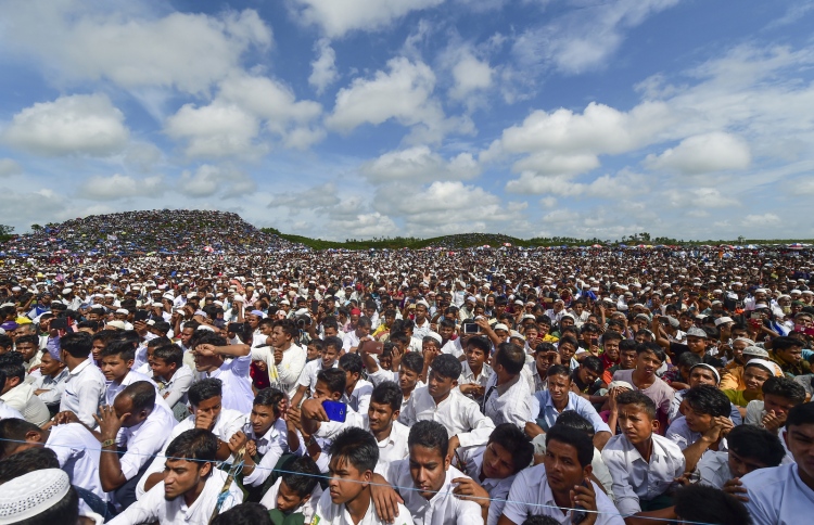 ރޮހިންޖާ ރެފިއުޖީން އެހެން ރަށަކަށް ބަދަލު ކުރަނީ