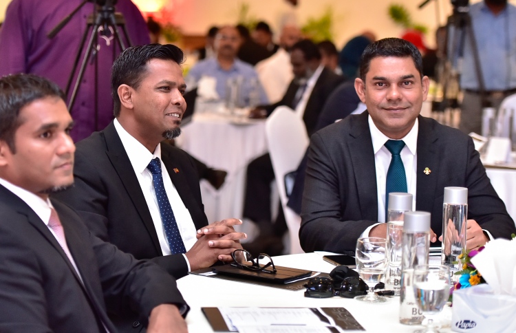 ކޮވިޑާ ގުޅިގެން ހަރަދުކުރާ ގޮތުގެ އޮޑިޓެއް ފަށައިފި