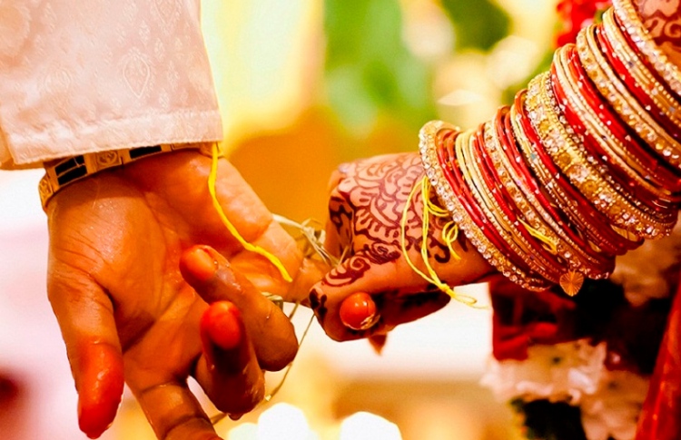 ފިރިމީހާ އަބަދު ކިޔަވާތީ އަނބިމީހާ ބޭނުމީ ވަރިވާން