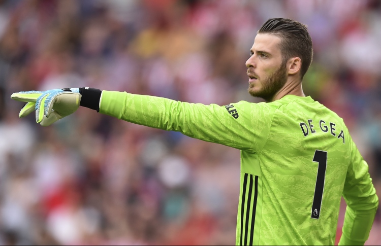 ޔުނައިޓެޑްގެ ކޮންޓްރެކްޓް އާ ކުރުން ޑެހެއާ ފަސްކޮށްފި