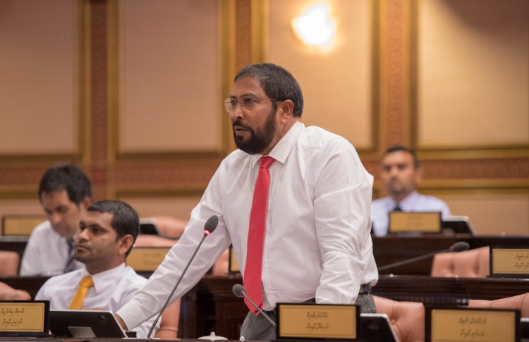 ރިޕޯޓު ހެދީ ފުލުހުން ދިން އެއްޗަކުން: ގާސިމް