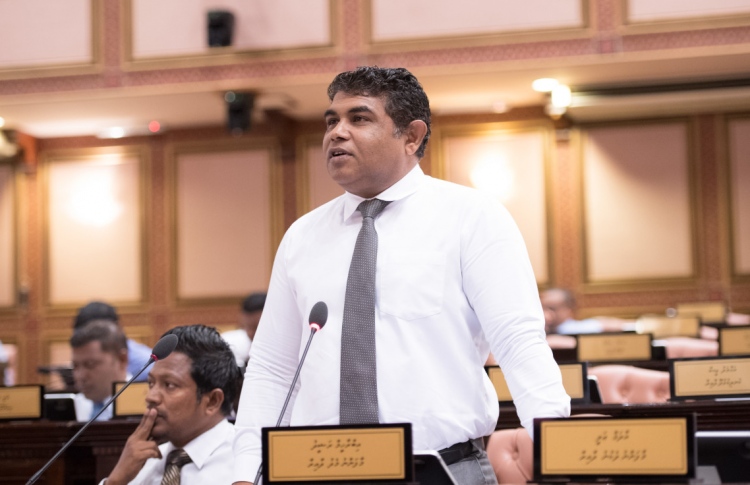 ރަށުގެ އުފެއްދުންތައް "ބަންދުން ދޫކޮށްލަން" ގަރާރެއް