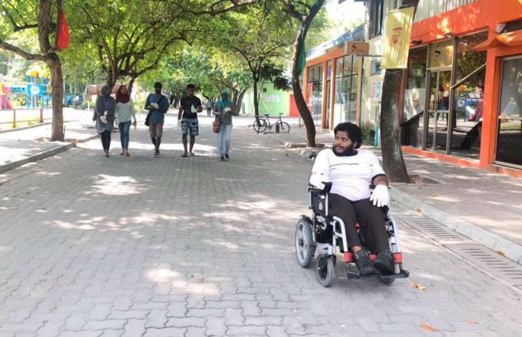 ދިރިއުޅުން ބަދަލުކޮށްލި ވަޒީފާ!