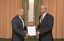 President Ibrahim Mohamed Solih appoints Ali Hashim as Governor of Maldives Monetary Authority (MMA). PHOTO: PRESIDENT'S OFFICE
