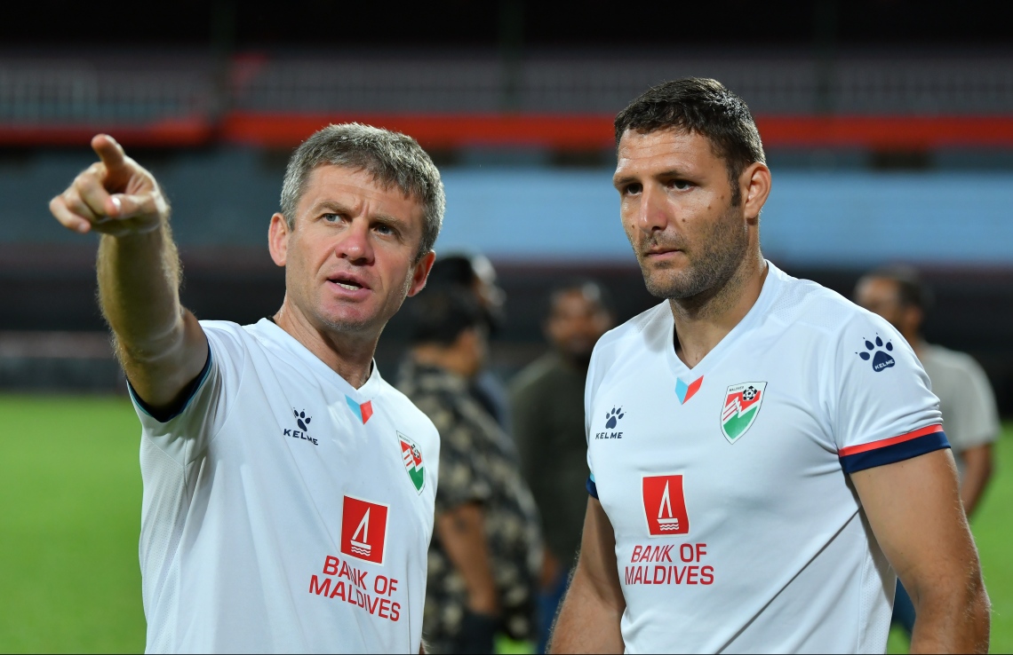 މާލެ: ސެޕްޓެމްބަރު 9، 2019: ވޯލްޑް ކަޕް ކޮލިފައިންގައި ދިވެހިރާއްޖެއާޢި ޗައިނާ ވާދަކުރާ މެޗުގެ ޕްރެކްޓިސް ފެށުން.-- ފޮޓޯ: ހުސައިން ވަހީދު /މިހާރު