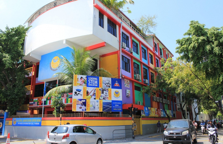 ކެންގަރޫ ކިޑްސް އާއި ބިލަބޮންގެ އެޑްމިޝަން ހުޅުވާލަނީ