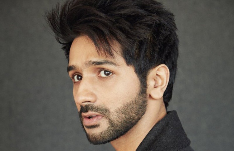 ވަރުދާން ޕޫރީ.