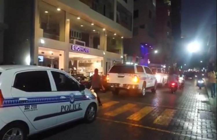 މީހަކު ހައްޔަރެއް ނުކުރޭ، 9 ތަނެއް ފާސްކޮށްފި