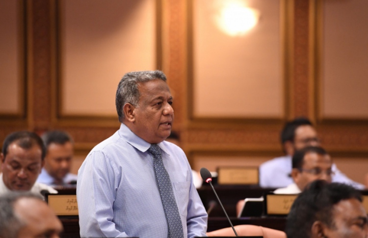 ހިތަށް އެރި ބަޔަކު ހައްޔަރުކުރާނެތީ ސަލީމްގެ ނުރުހުން