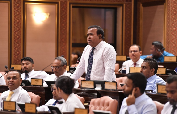 ގާނޫނު ބޭނުންކޮށްގެން ބޭނުން އެއްޗެއް ނަހަދާނެ: ޣަފޫރު