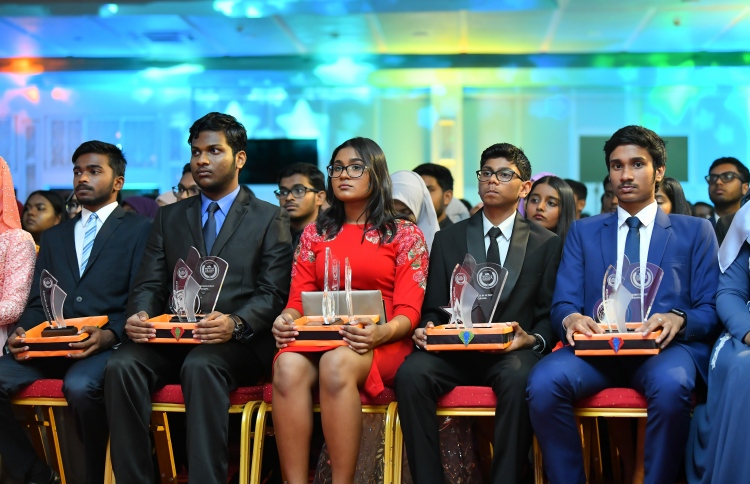 ޓޮޕް ޓެން ޖަލްސާ ބޭއްވުން ފަސްކޮށްފި