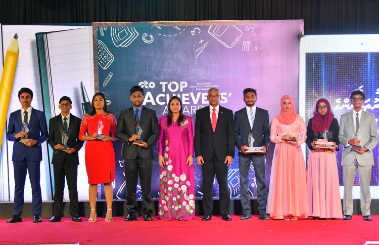 ގަދަ 10 ހޮވުން: އުވާލަން ވެއްޖެ ކަމެއް؟