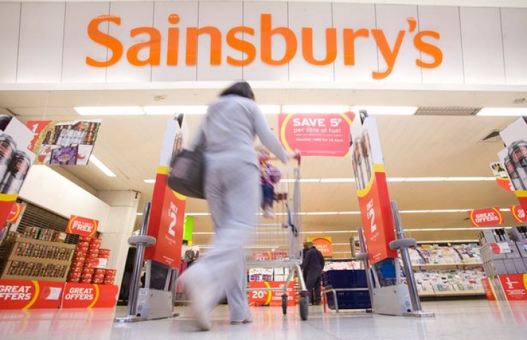 ސެއިންސްބަރީޒް ވެސް ޕްލާސްޓިކް މަދުކުރަނީ