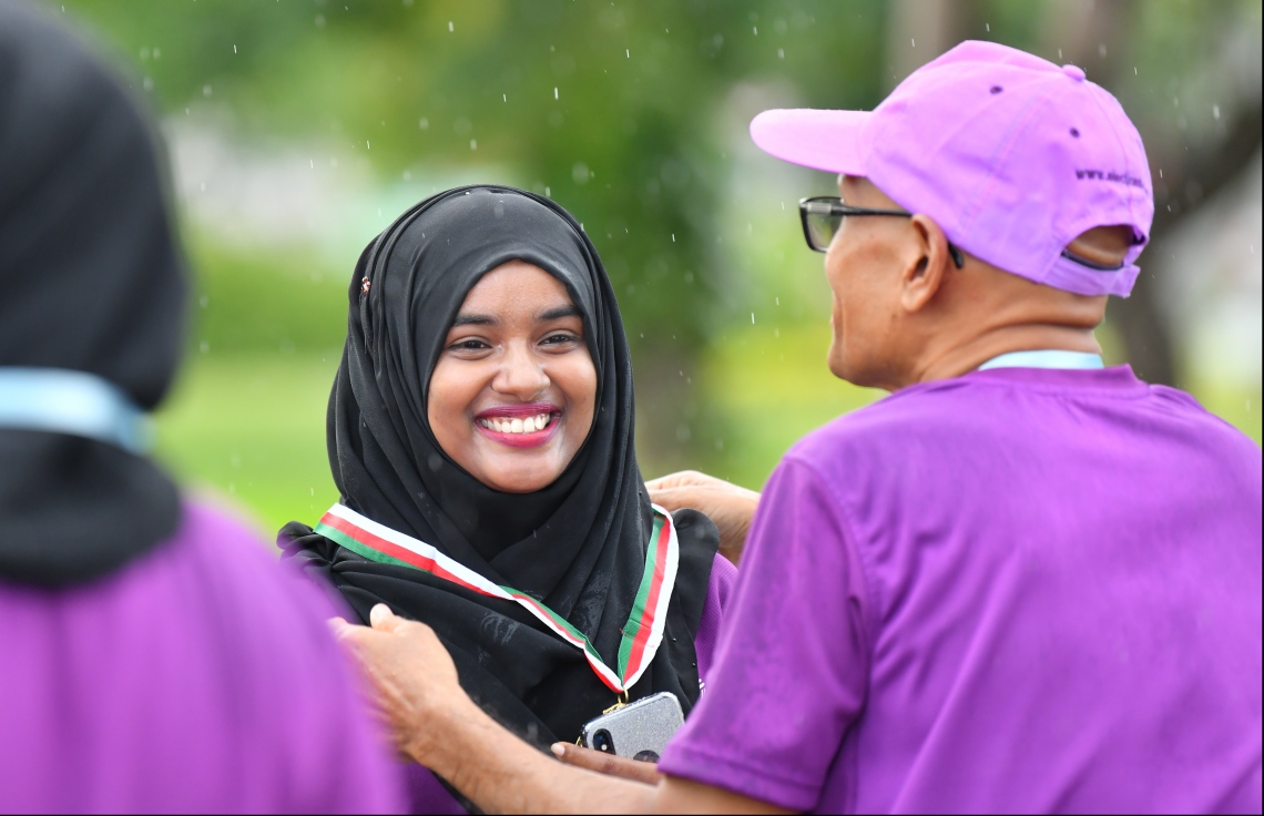 ހުޅުމާލެ: ސެޕްޓެމްބަރު 14، 2019: ބައިނަލްއަގުވާމީ ޑިމޮކްރަސީ ދުވަސް ފާހަގަކުރުމުގެ ގޮތުން އިލެކްޝަންސް ކޮމިޝަނުން އިންތިޒާމުކޮށްގެން ބޭއްވި "ޑިމޮކްރަސީ ރަން 2019"ގެ ތެރެއިން.---ފޮޓޯ: ހުސައިން ވަހީދު /މިހާރު