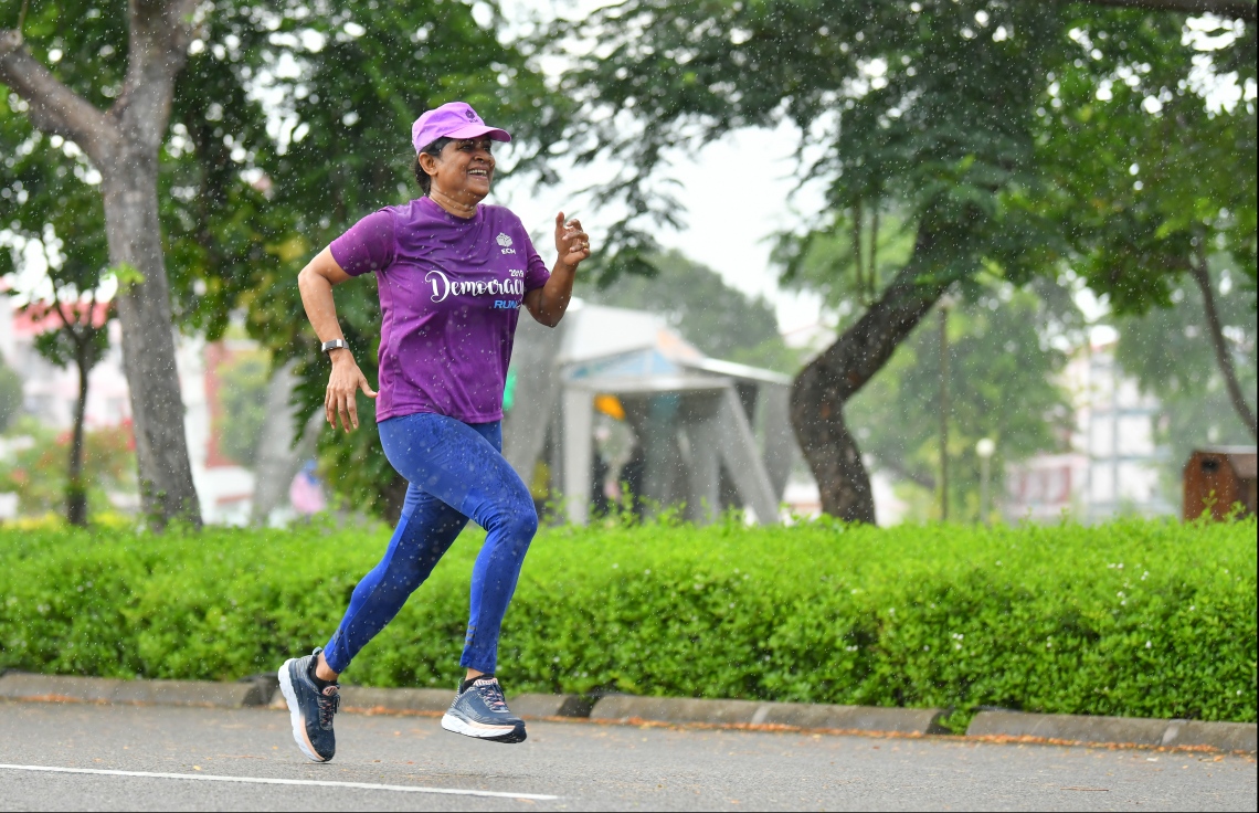 ހުޅުމާލެ: ސެޕްޓެމްބަރު 14، 2019: ބައިނަލްއަގުވާމީ ޑިމޮކްރަސީ ދުވަސް ފާހަގަކުރުމުގެ ގޮތުން އިލެކްޝަންސް ކޮމިޝަނުން އިންތިޒާމުކޮށްގެން ބޭއްވި "ޑިމޮކްރަސީ ރަން 2019"ގައި ޑިފެންސް މިނިސްޓަރު މާރިޔާ ދީދީ ބައިވެރިވެވަޑައިގަންނަވަނީ.---ފޮޓޯ: ހުސައިން ވަހީދު /މިހާރު