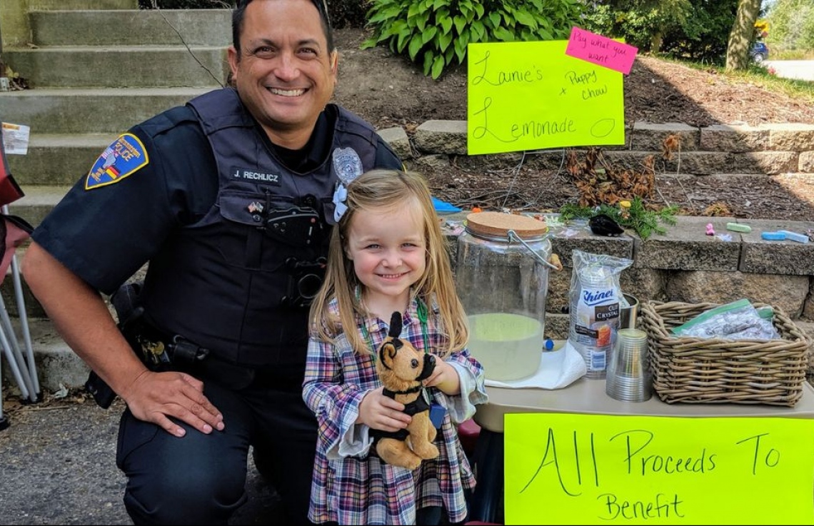 ފުލުހުންނަށް އެހީވީ ލެމަނޭޑް ވިއްކައިގެން