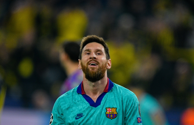 މެސީ ނެތް ދުވަހަކަށް ބާސެލޯނާ ތައްޔާރުވާންޖެހޭ: ކޫމަން