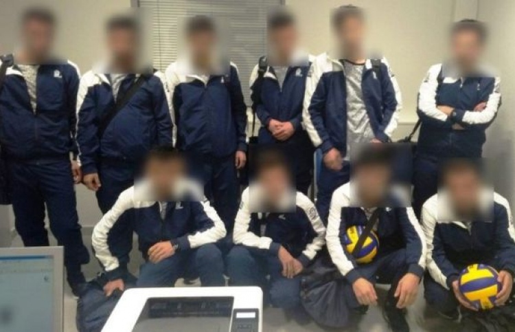 ވޮލީ ޓީމަކަށް ހެދިގެން އުޅުނު ބަޔަކު ހައްޔަރުކޮށްފި